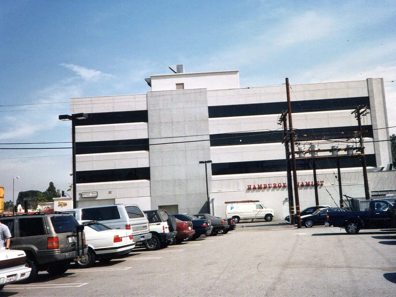 Estacionamiento de Hamberger Hamlet Sherman Oaks
